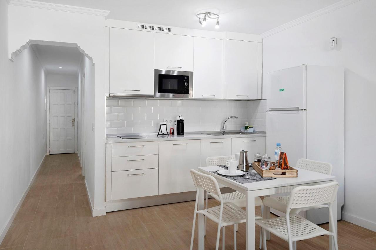Ianoa Apartment Tias Bagian luar foto