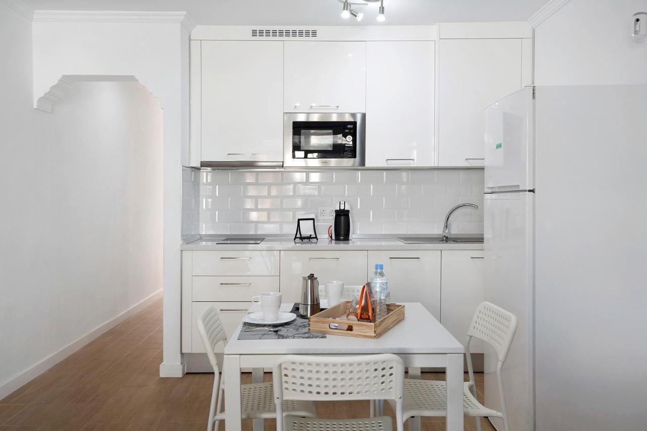 Ianoa Apartment Tias Bagian luar foto
