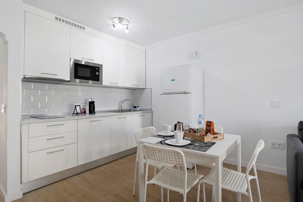 Ianoa Apartment Tias Bagian luar foto