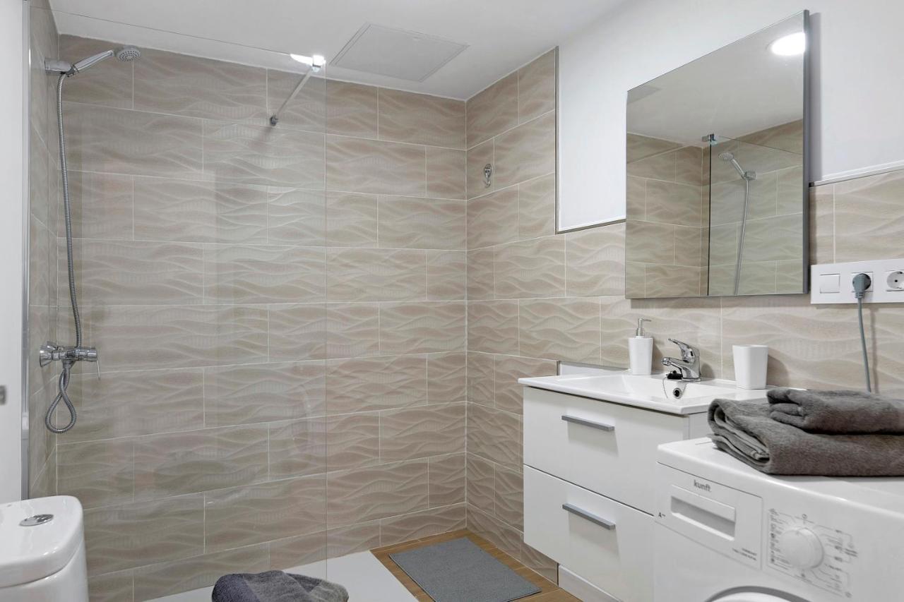 Ianoa Apartment Tias Bagian luar foto